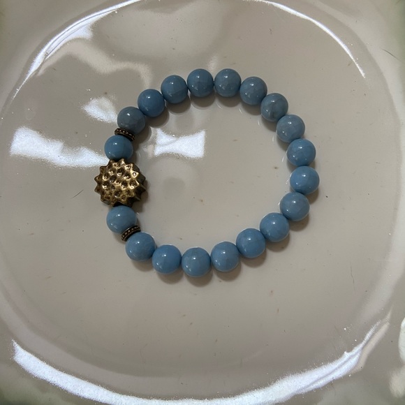 Avon Stretch Bracelet Set of 3 - Picture 3 of 5